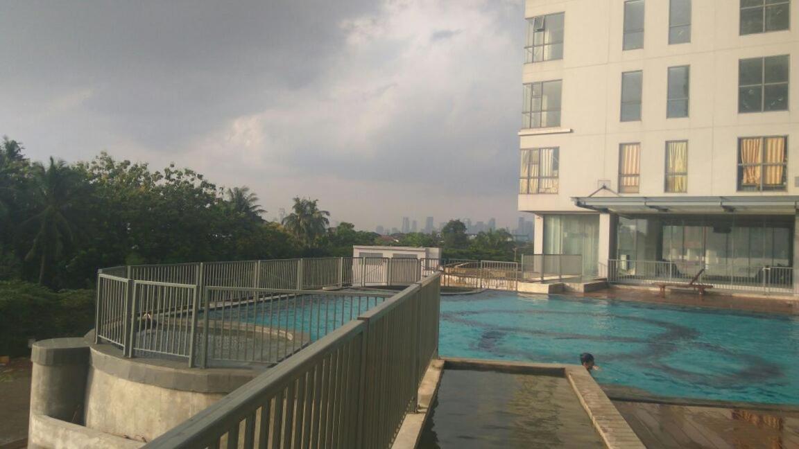 2 Bedrooms - Royal Olive Apartment - Pejaten South Of Jakarta Eksteriør bilde