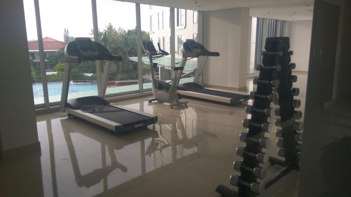 2 Bedrooms - Royal Olive Apartment - Pejaten South Of Jakarta Eksteriør bilde